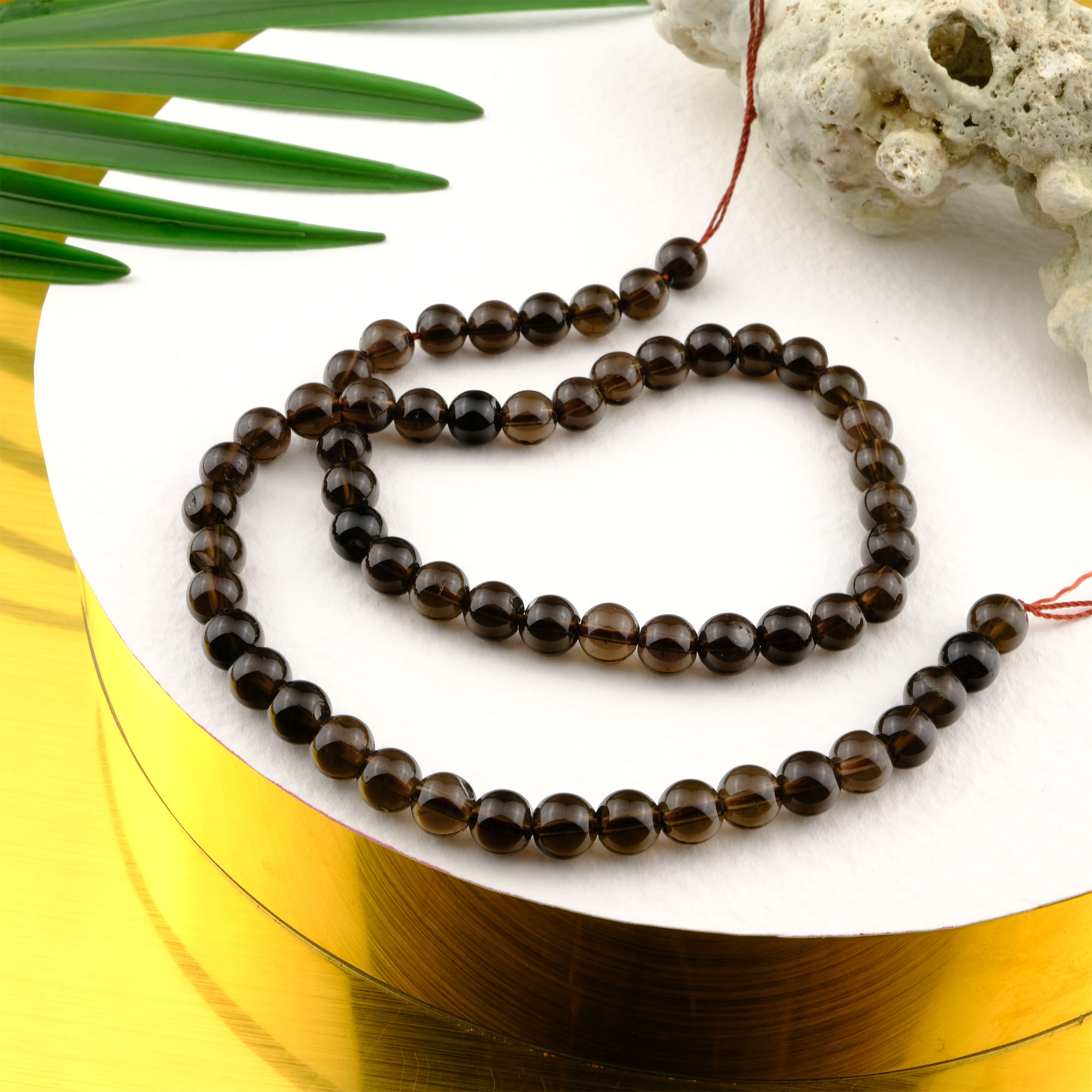 dumanli-kuvars-dizi-dogal-tas-dizi-6mm-safir-tas-evi (2) Dumanlı Kuvars doğal taş dizi 6mm – kahverengi ve gri tonların uyumuyla denge, sakinlik ve koruma enerjisi sunan toptan doğal taş dizi.
