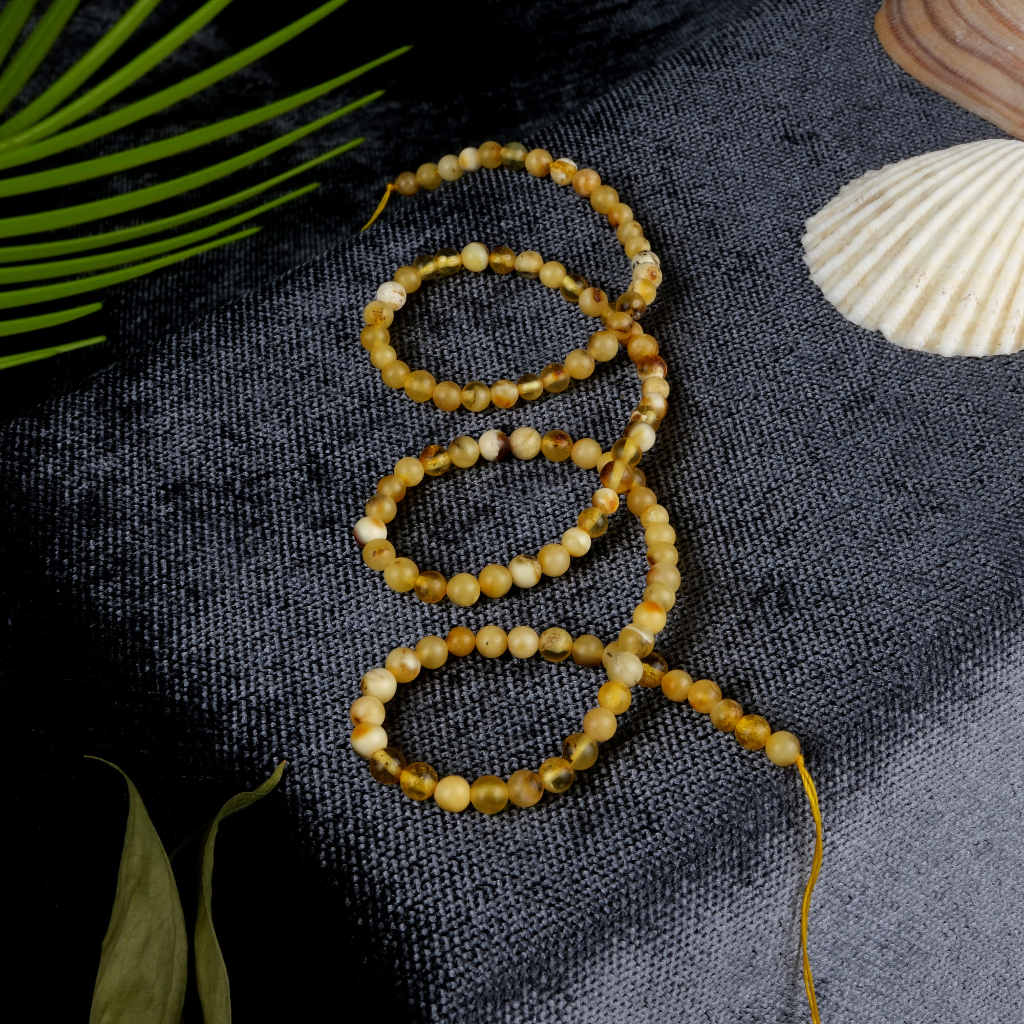 kehribar-dizi-dogal-tas-dizi-3-4mm-safir-tas-evi-1.jpg Kehribar Doğal Taş Dizi (3-4mm) - Görsel 1