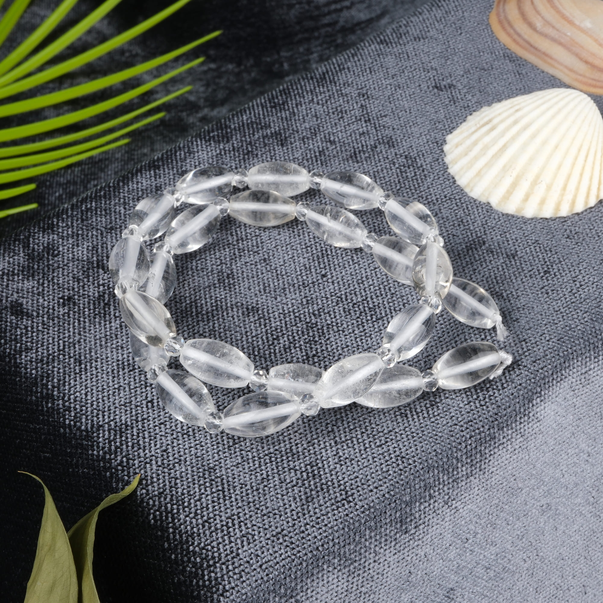 kristal-kuvars-tasi-arpa-kesim-dizi-dogal-tas-dizi-8x13mm-safir-tas-evi-1.jpg Kristal Kuvars Doğal Taş Dizi (8x13mm Arpa Kesim) - Görsel 1
