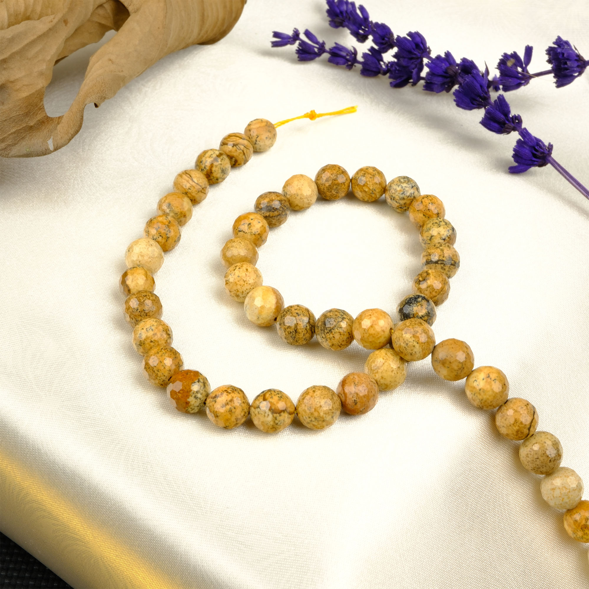 kesimli-odun-jasper-dizi-dogal-tas-dizi-8mm-safir-tas-evi (2) Kesimli Odun Jasper doğal taş dizi 8mm – topraklayıcı enerjisi, doğal dokusu ve güçlü dayanıklılığıyla öne çıkan toptan doğal taş dizi