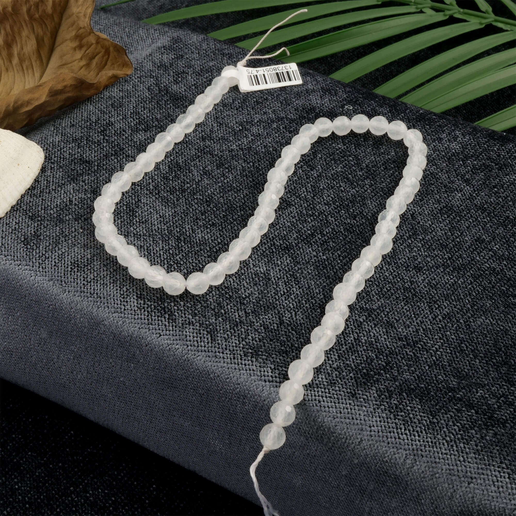 kesimli-selenit-dizi-dogal-tas-dizi-6mm-safir-tas-evi (1) Kesimli Selenit doğal taş dizi 6mm – saf beyaz kristal yapısıyla arınma, huzur ve farkındalık sağlayan toptan doğal taş dizi