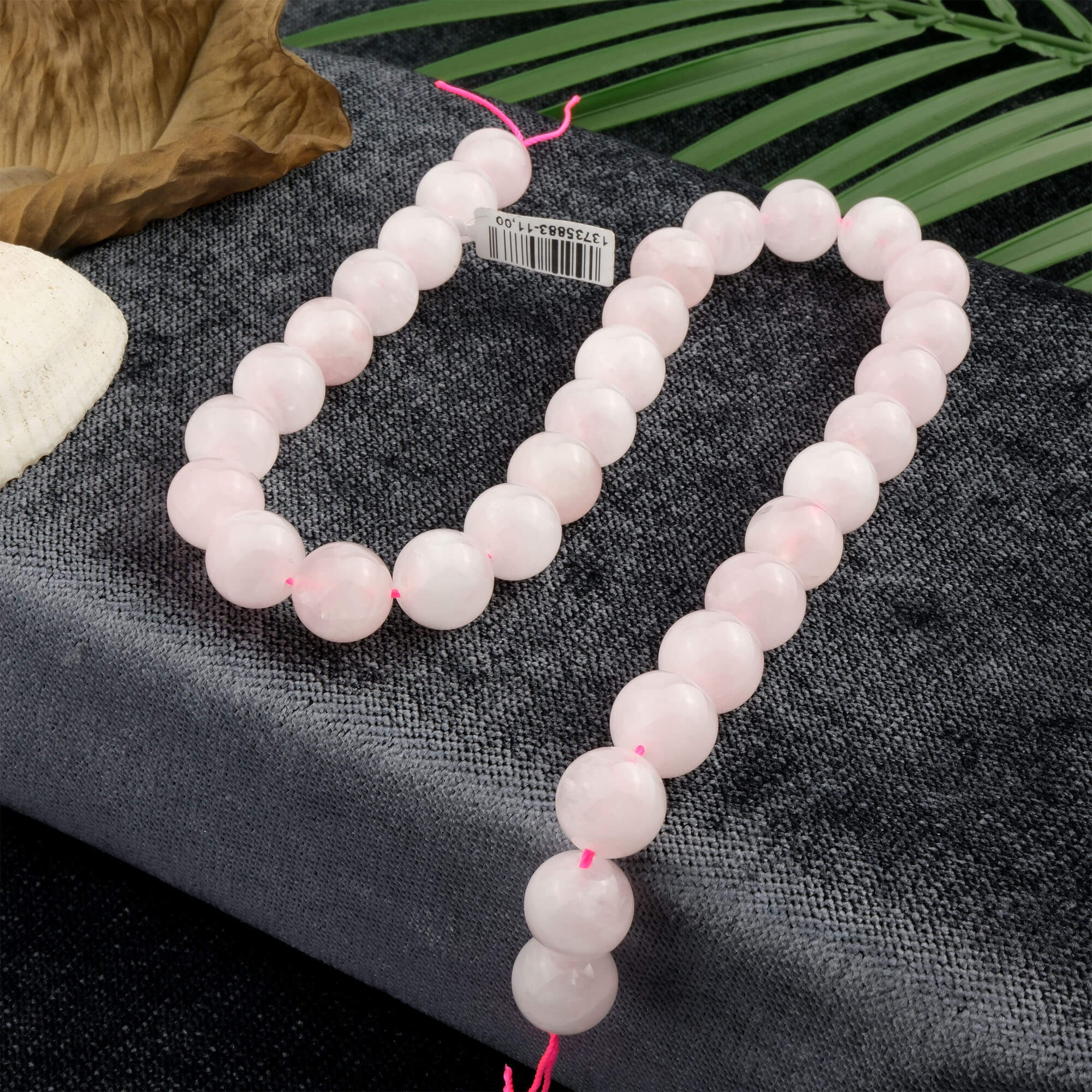 madagaskar-pembe-kuvars-dizi-dogal-tas-dizi-12mm-safir-tas-evi (2) Madagaskar Pembe Kuvars doğal taş dizi 12mm – güçlü sevgi frekansı, huzur verici enerjisi ve zarif pembe tonlarıyla öne çıkan toptan doğal taş dizi