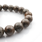 Red Snowflake Jasper doğal taş dizi 14mm – kırmızı ve gri desenleriyle topraklayıcı enerji sağlayan, denge ve kararlılık taşı olarak bilinen toptan doğal taş dizi