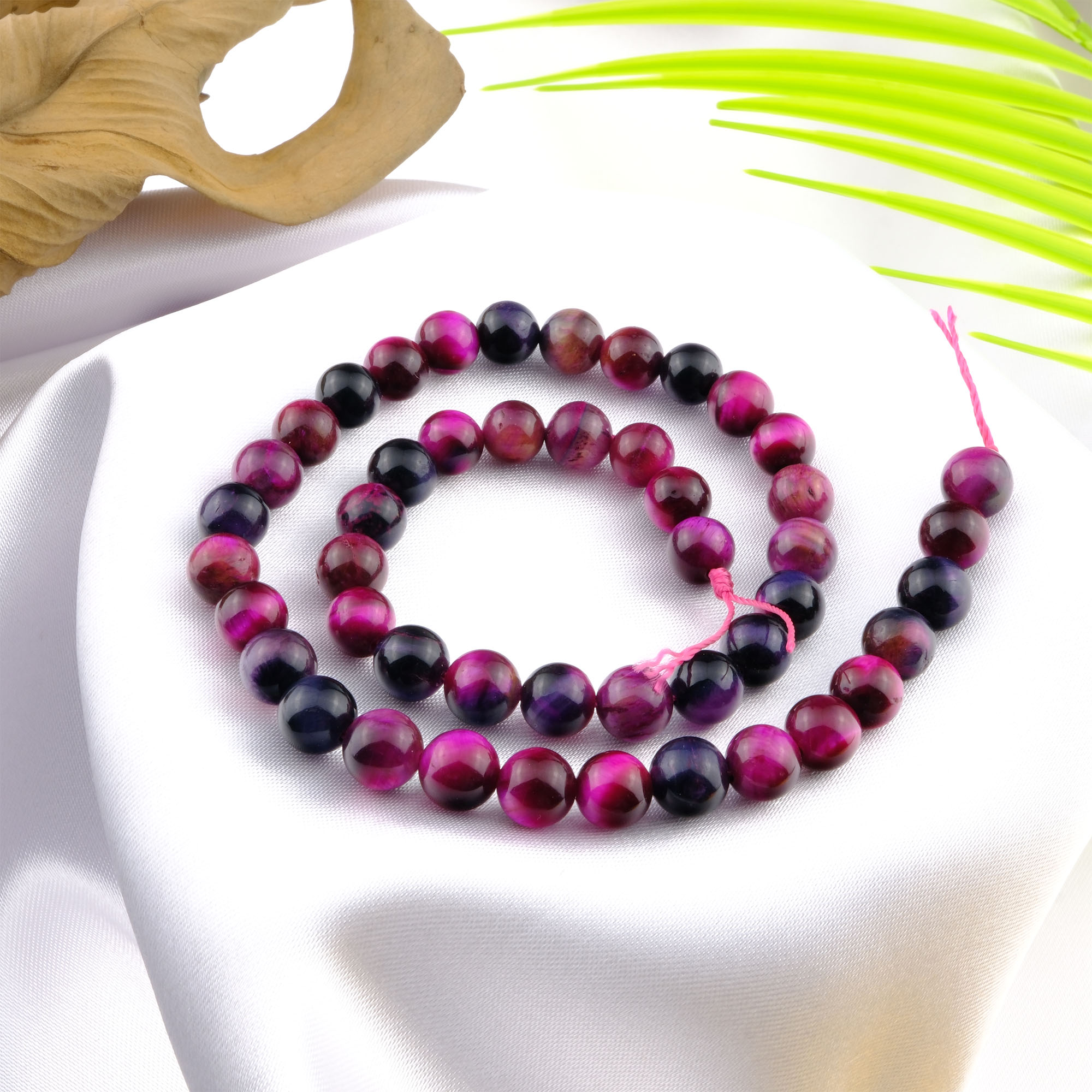 renkli-kaplangozu-dizi-dogal-tas-dizi-8mm-safir-tas-evi (2) Renkli Kaplangözü doğal taş dizi 8mm – mavi, altın ve kırmızı tonların birleşimiyle koruma ve denge sağlayan toptan doğal taş dizi