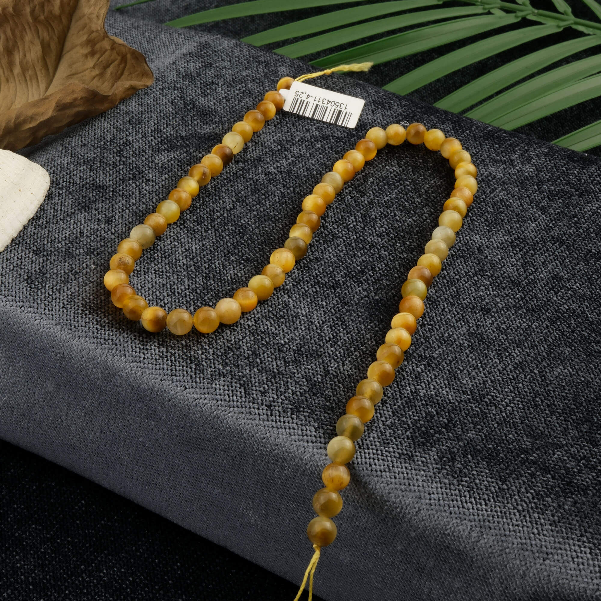sari-kaplangozu-dizi-dogal-tas-dizi-6mm-safir-tas-evi (2) Sarı Kaplan Gözü doğal taş dizi 6mm – altın sarısı ışıltısıyla koruma, özgüven ve odaklanma enerjisi sağlayan toptan doğal taş dizi.