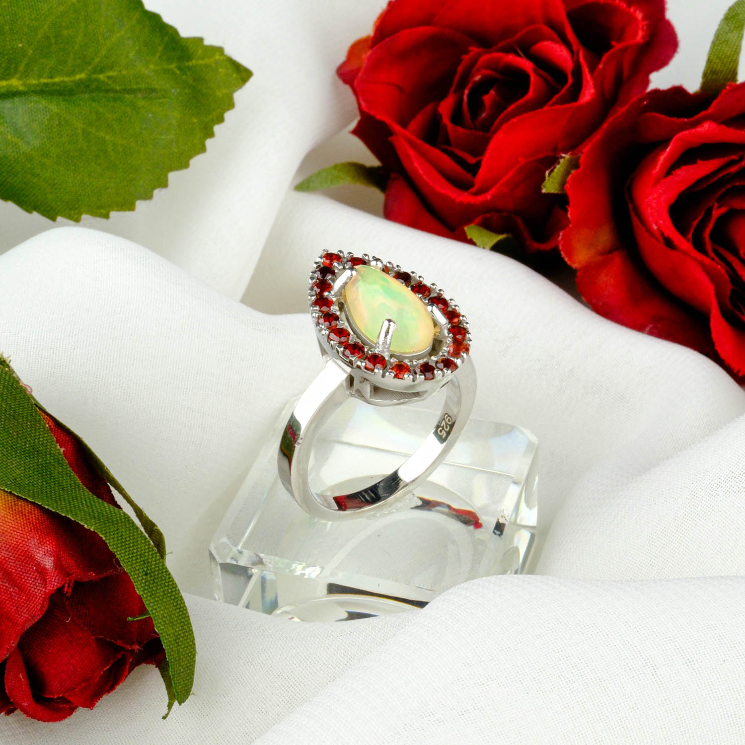 Orijinal-Opal-ve-Garnet-tasi-gumus-yuzuk5-0.jpg Opal Garnet Doğal Taş Gümüş Bayan Yüzük - Görsel 1