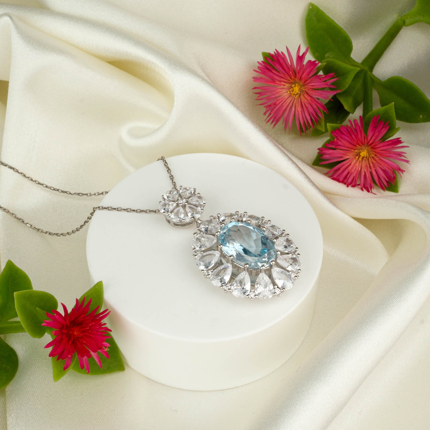 konya-dogaltas-evi-topaz-kolye-14-0.jpg Blue Topaz Doğal Taş Gümüş Bayan Kolye (6,65ct) - Görsel 1