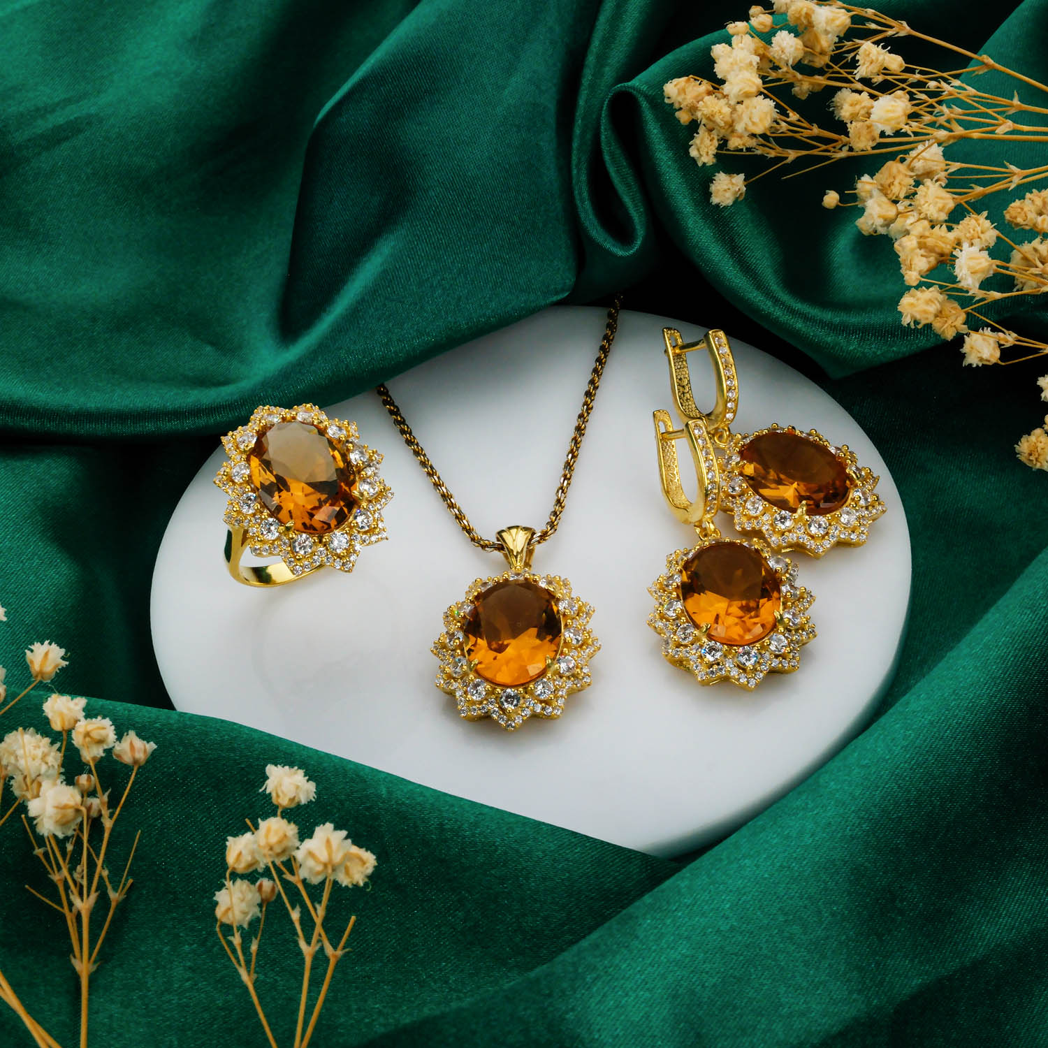 konya-dogaltas-evi-zultanite-tasli-925-ayar-gumus-gold-kaplama-bayan-set.jpg Zültanit Taşı (Laboratuvar İşlemli) 925 Ayar Gümüş Gold Kaplama Kadın Set - Görsel 1