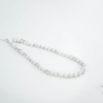 Filo di pietra naturale di howlite venata originale taglio sfaccettato in dimensione 8mm preparato per il design di gioielli.