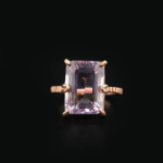 Bague de luxe pour femme en argent sterling 925 plaqué or rose ornée d'une grande pierre d'amétrine naturelle originale de coupe émeraude.