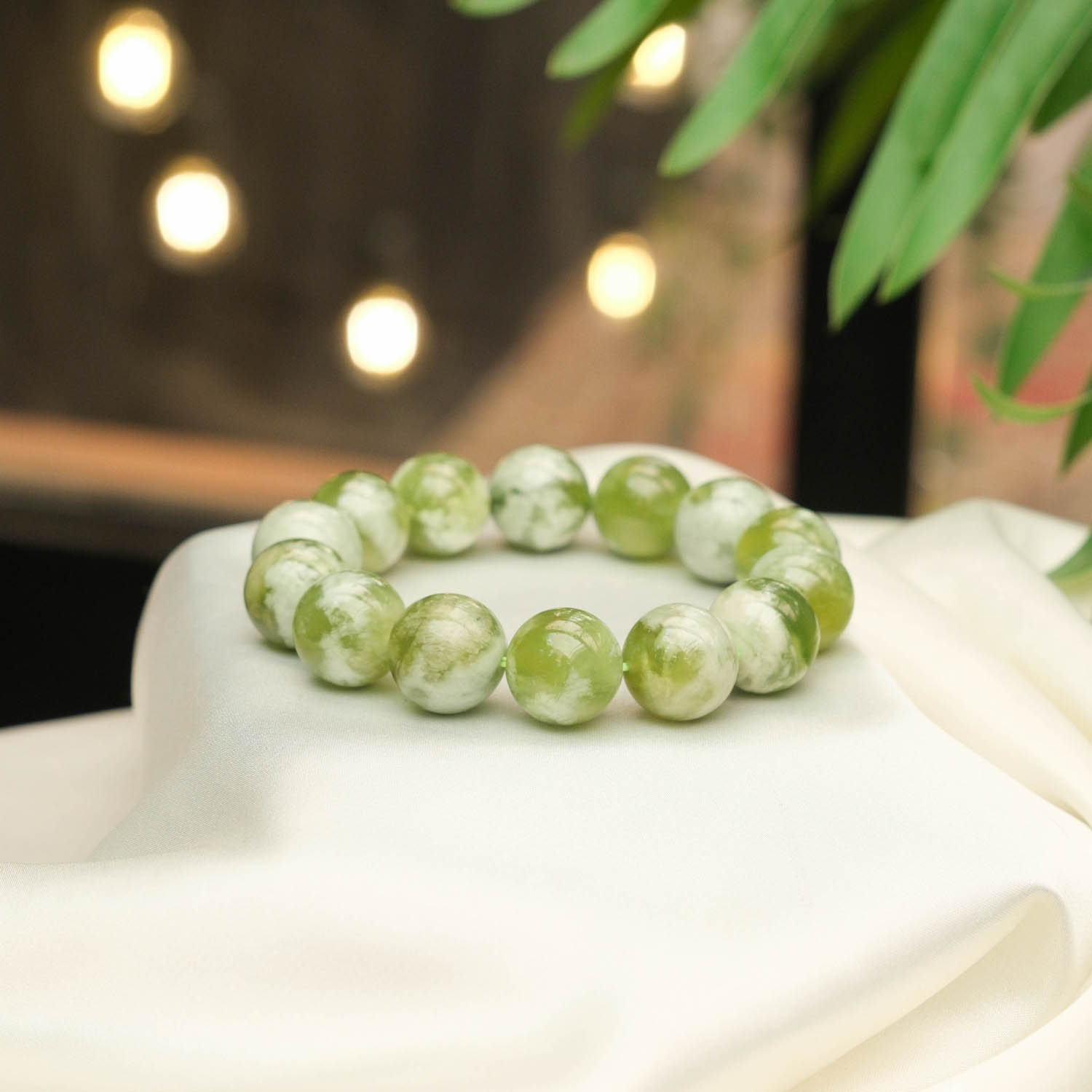 bracciale-pietra-serpentino-verde-naturale-originale-5a-16-17mm Klassisches Design-Armband aus originalen 16-17mm 5A+ grünen Serpentine-Natursteinen im glatten Rundperlen-Schliff.