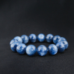 Bracelet élastique unisexe orné de grosses perles rondes en kyanite bleue naturelle de 14-15 mm.