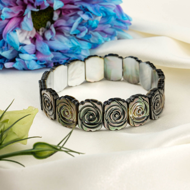 Carving el oyması gül desenli orijinal koyu füme sedef doğal taş Rolex dilim kadın bileklik.