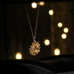 Colgante de plata 925 para mujer con citrino amarillo natural facetado en forma de flor brillante.
