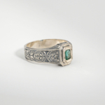 Bague unisex faite main en argent 925 sertie d'une émeraude naturelle de Zambie taillée en carré.