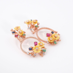Pendientes colgantes en plata de ley 925 chapada en oro rosa con rubí esmeralda zafiro natural y flor de nácar.