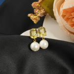 Orijinal Okyanus İnci ve Zebercet (Peridot) Doğal Taş 925 Ayar Gümüş Tasarım Gold Kaplama Kadın Küpe