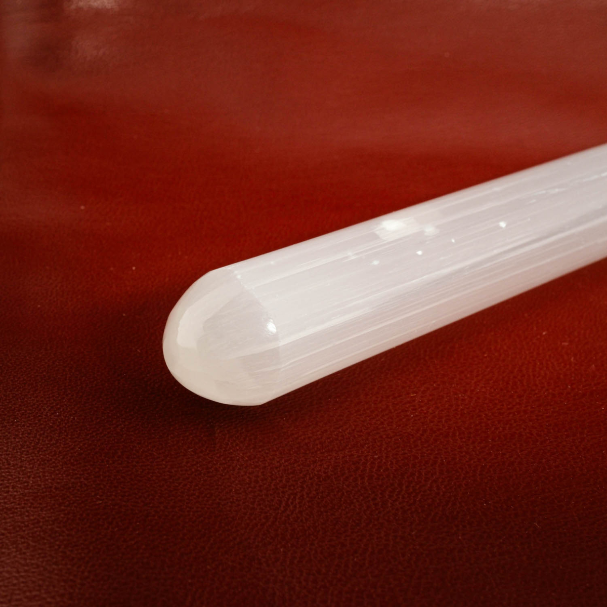 Bâton de massage et de purification énergétique en sélénite blanche naturelle 13cm.