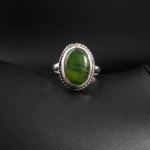 Bague classique pour femme en argent 925 sertie d'un jade néphrite vert naturel cabochon