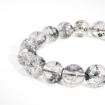 Hochwertiges unisex Perlenarmband mit echten Herkimer-Diamant Kugeln und Natureinschlüssen 12-13mm