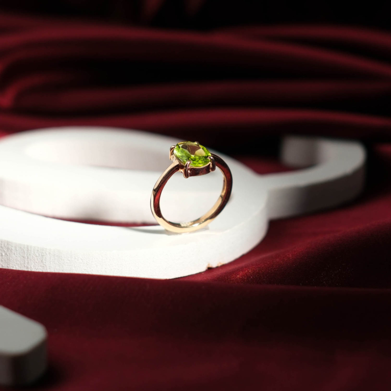 Genuine natural green peridot oval faceted gemstone 925 sterling silver rose gold ring.
